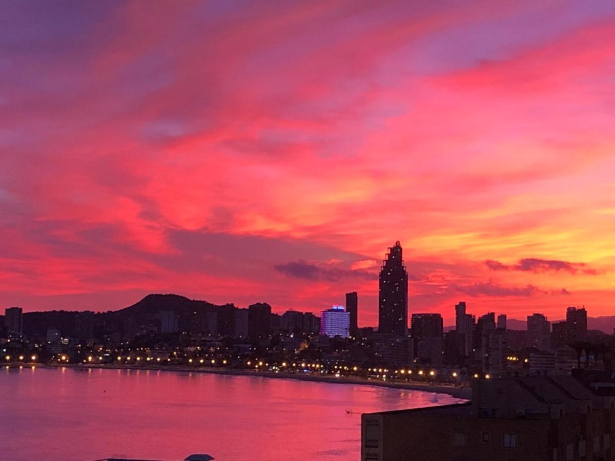 Be Luxury Apartment 20 Mts From The Beach 베니돔 외부 사진